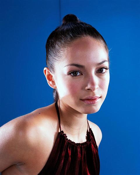 Kristin-Kreuk-115.JPG