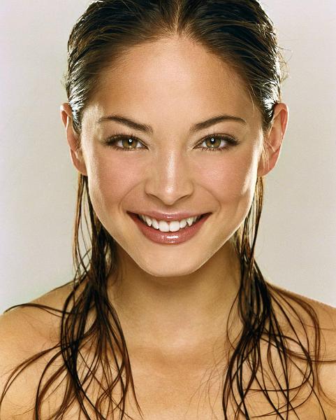 Kristin-Kreuk-141.JPG